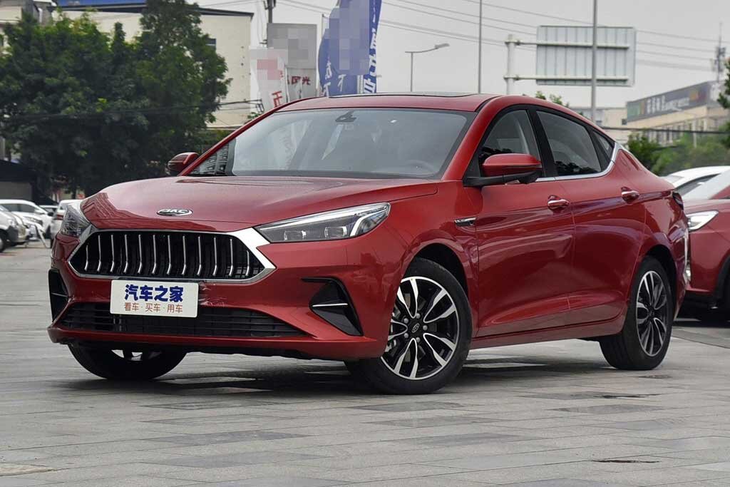 Джак седан. Используется в прокате авто и такси.