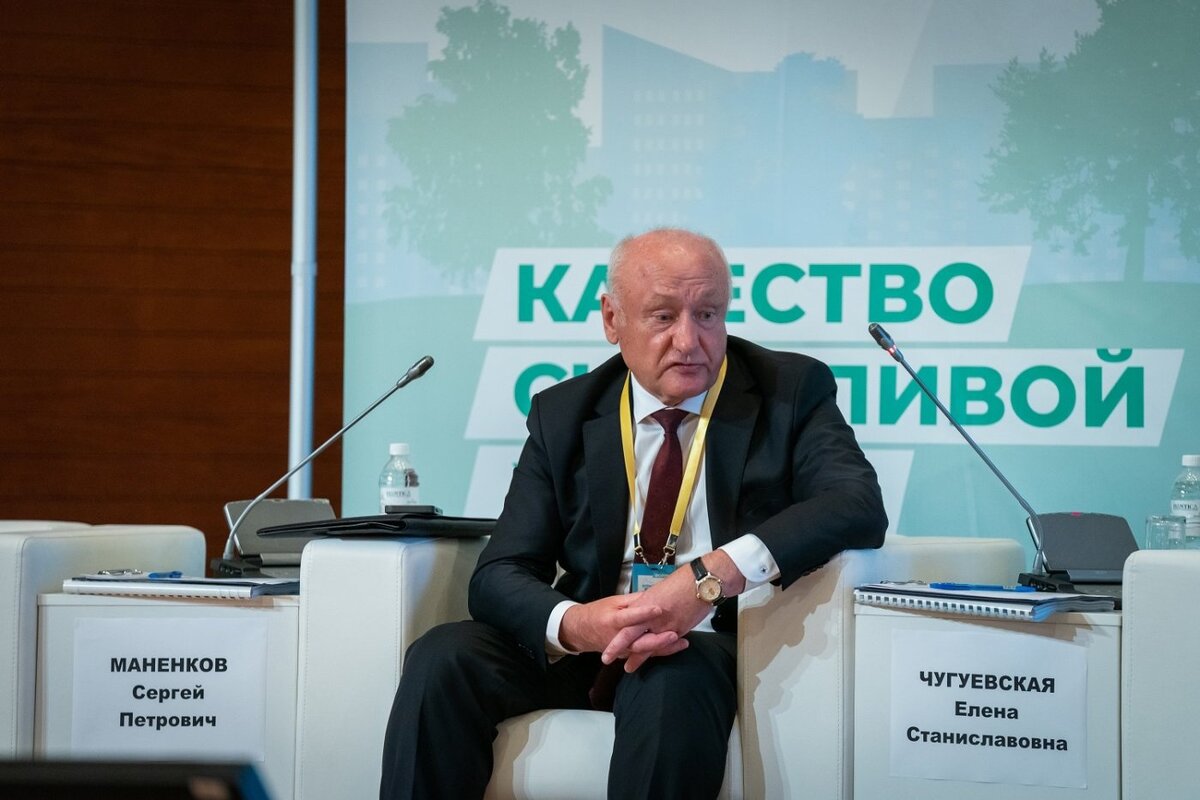    Сергей Маненков: В 1989 году люди избрали меня в первый раз, теперь мучаются, не знают, что со мной делать