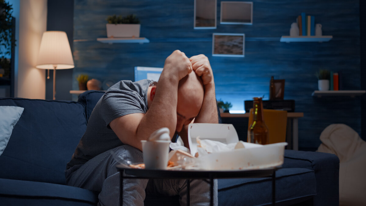 Невроз развивается незаметно, а отравляет жизнь - ощутимо.