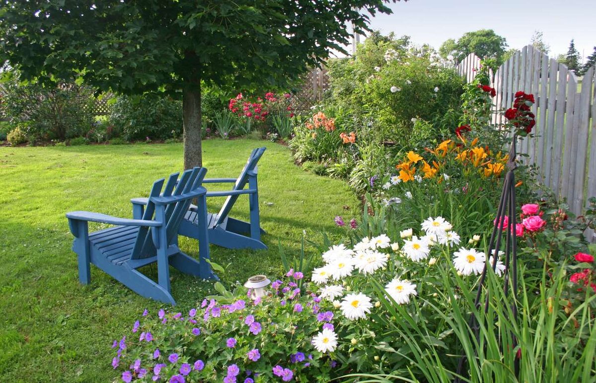 Да зачем нам берег турецкий, да с такими ценами!? У нас есть птички, бабочки, цветочки, ромашковый чай... А скоро будет домик по цене путёвки в Сочи!