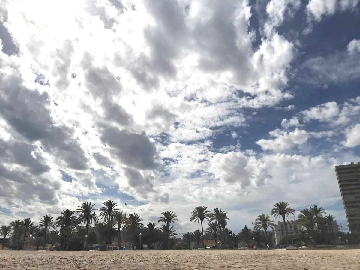 После года жизни в Испании, решили посчитать, какие плюсы для нас были от жизни там 