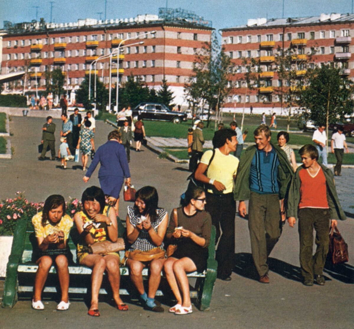 1977 год фотографии. Улан Удэ 90е. Улан-Удэ СССР. Советский Союз 1990г. Улан-Удэ в 90-е годы.