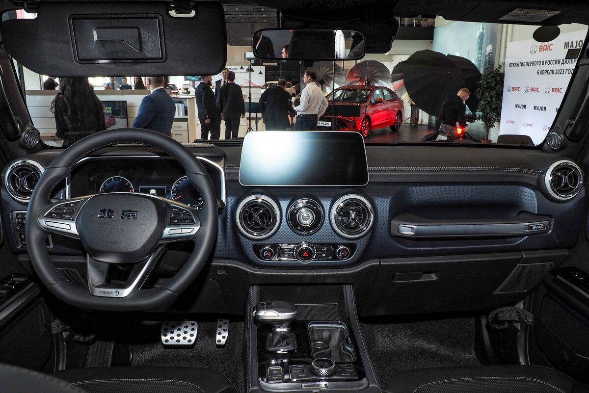 Салон автомобиля BAIC BJ 40 Plus