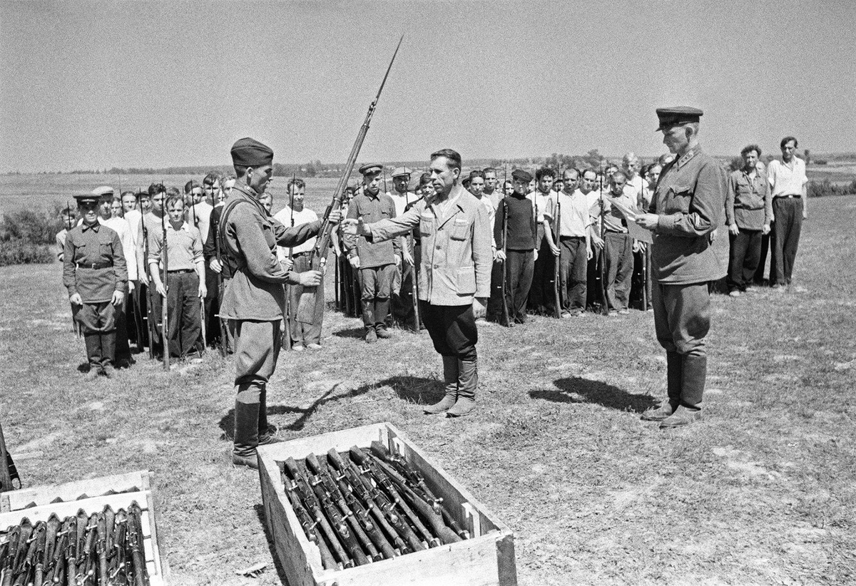 Изучая русскую историю, мы понимаем, что русская армия всегда плохо  начинает войны и со временем совершенствуется. Почему так?» | КонтрУдар |  Дзен