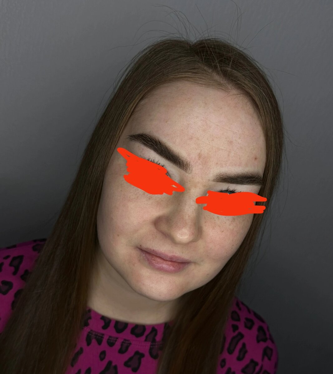 Фото одного мастера бровей