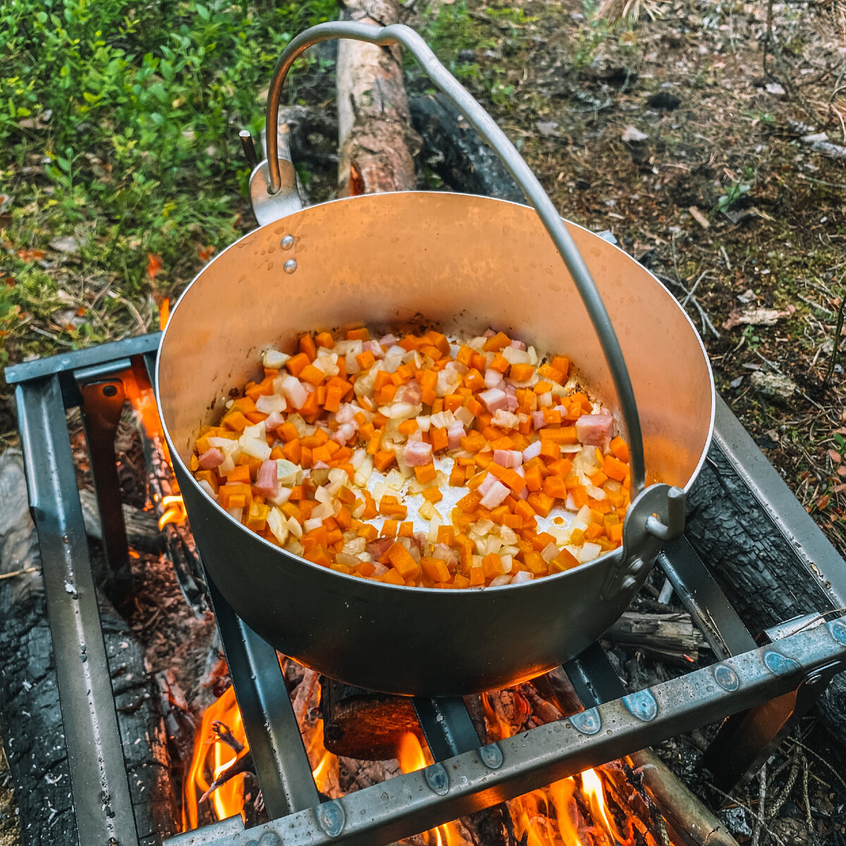 Пшеничная каша с тушёнкой