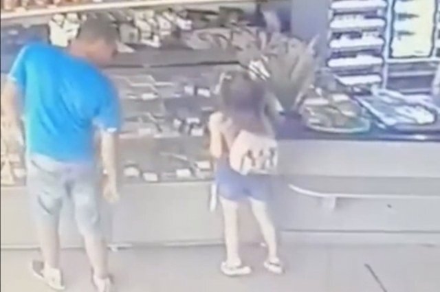    Что известно о похитителе девочки из Ростовской области?