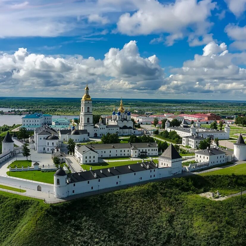 Тобольский кремль тобольск экскурсия. Тобольск экскурсии. Тобольский кремль тобольск. Город тобольск тобольский кремль. Архитектурный ансамбль тобольского кремля.