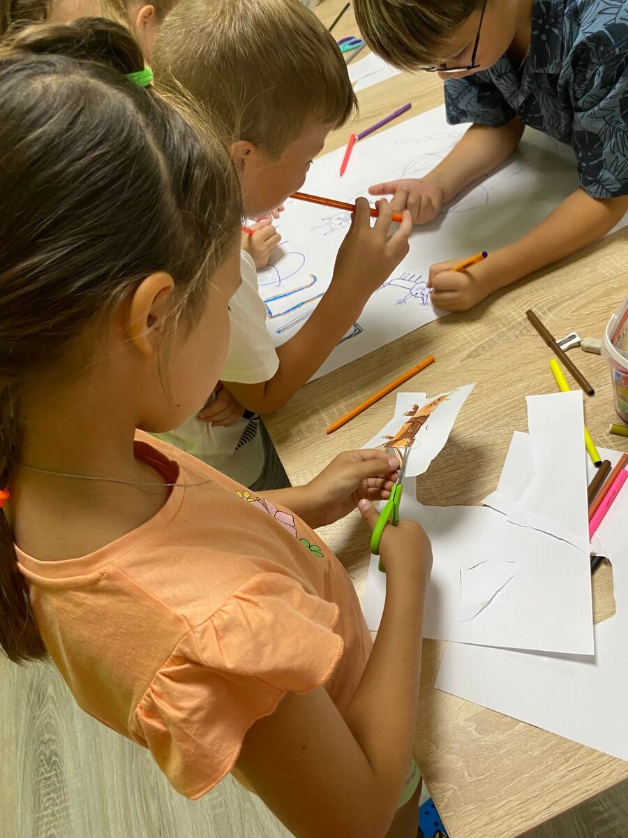 ребята готовятся к мероприятию