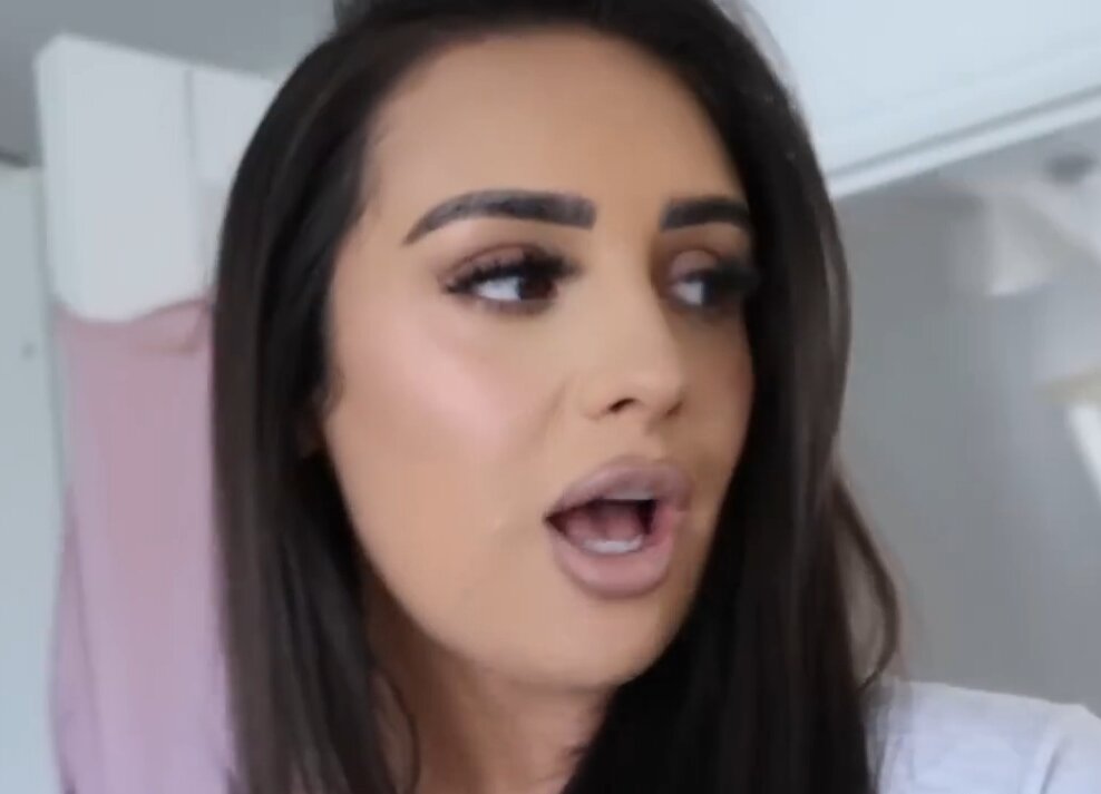 Amy Rose Walker Tongue Mouth Open 19.03.1998