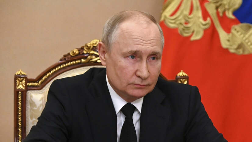   globallookpress.com Alexander Kazakov/Kremlin Pool