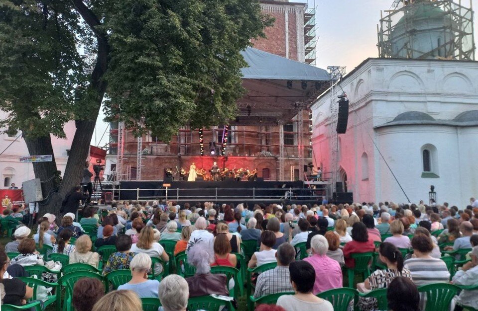    Зрелищное открытие фестиваля "Русская опера" в Рязанском кремле. Анастасия КУДРЯШОВА