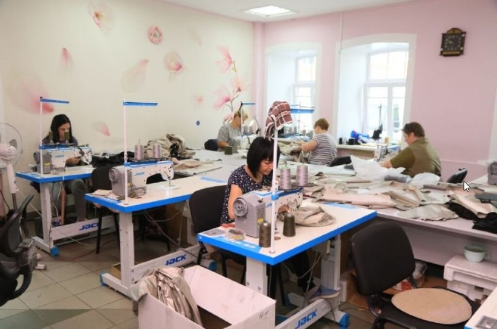    Производство защитных костюмов..Олег Укладов