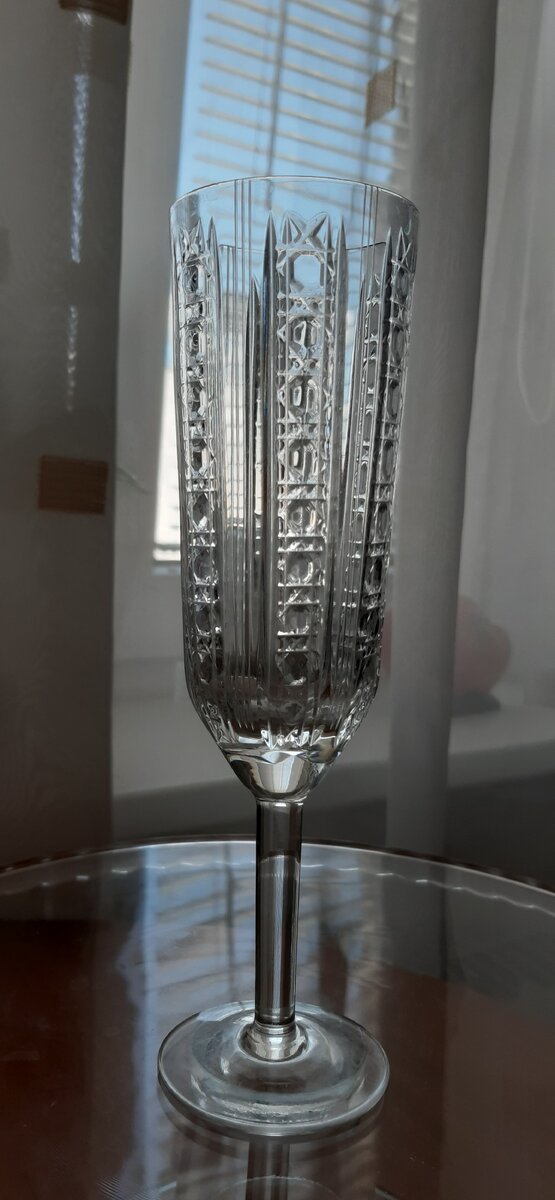 Торжественно смотрится.