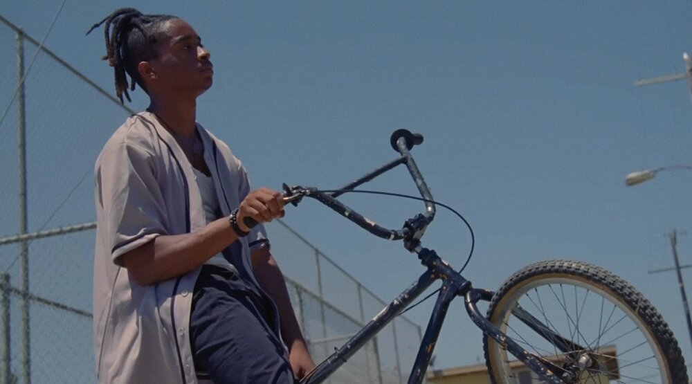     Кадр из клипа «God’s Country»