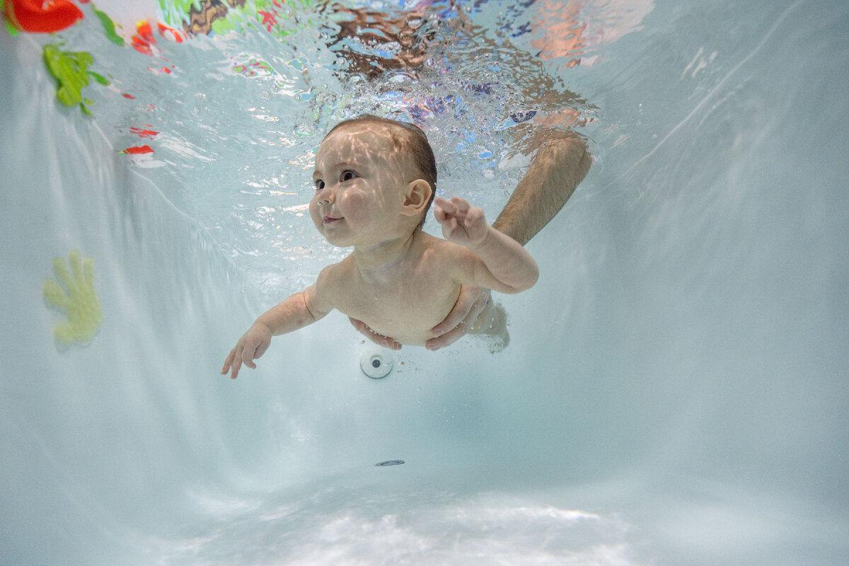 Закаливать детей можно уже с первых недель жизни