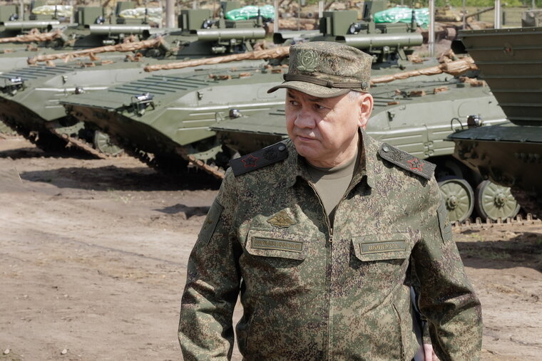    ВСУ потеряли за июль 10 танков Leopard, сообщил Сергей Шойгу