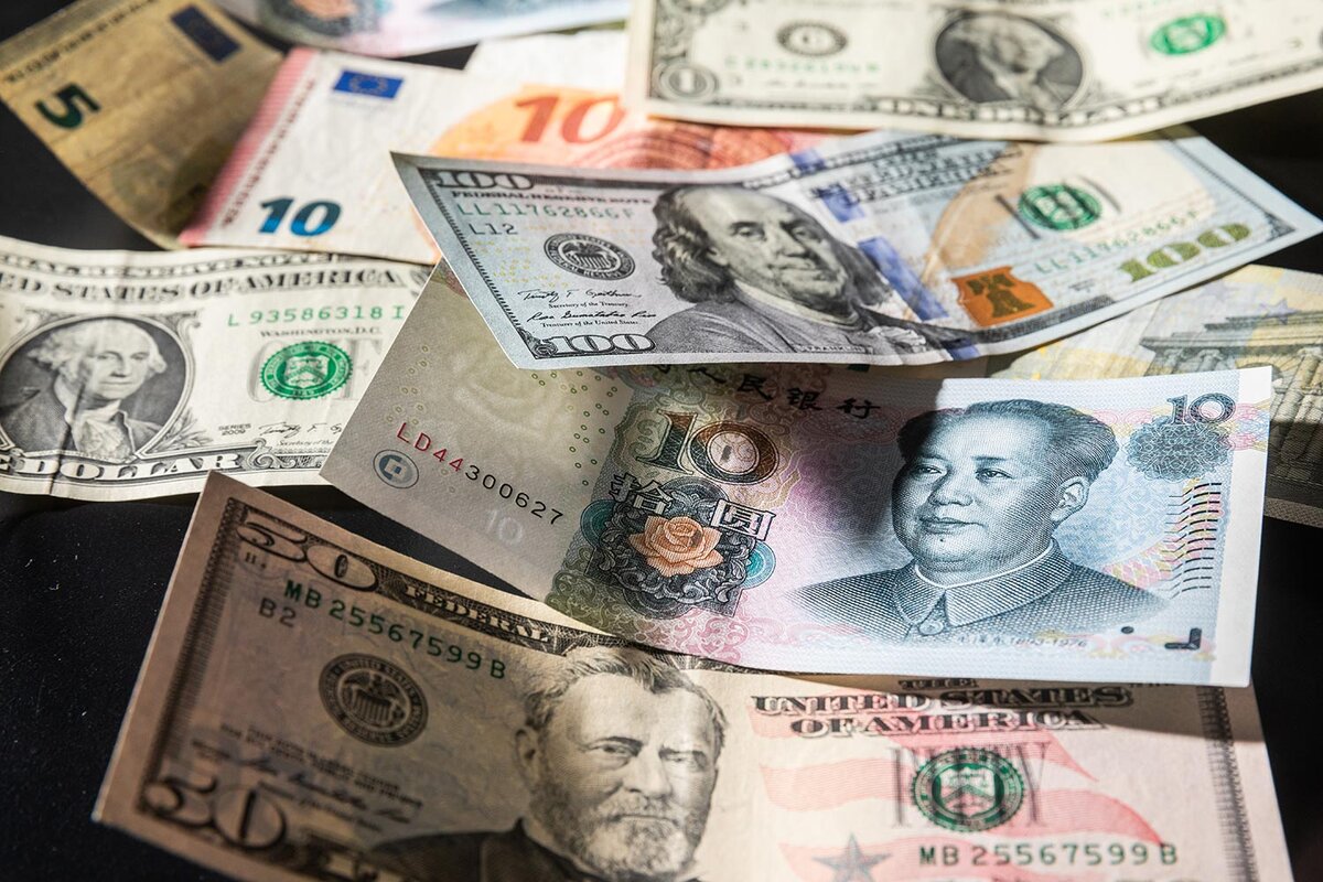 Е. Разумный