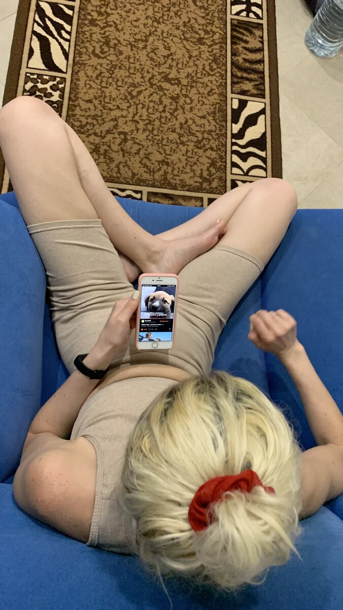 Алёна и iPhone