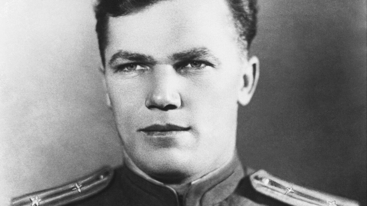 Трижды Герой Советского Союза Иван Никитович Кожедуб