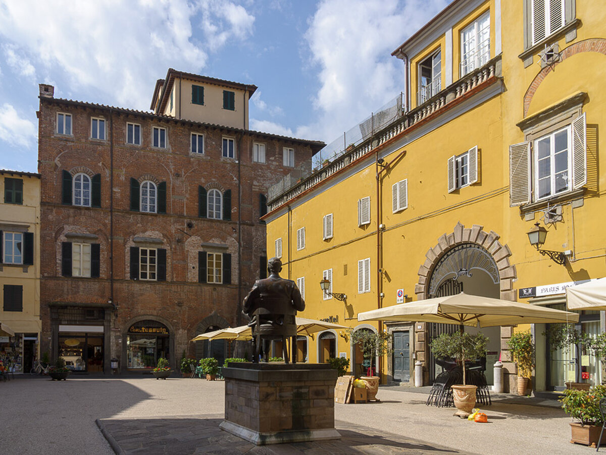 Лукка. Город Лукка Италия. Лука Италия. Лукка (Lucca) Италия достопримечательности. Сан Мартино Италия Тоскана город.