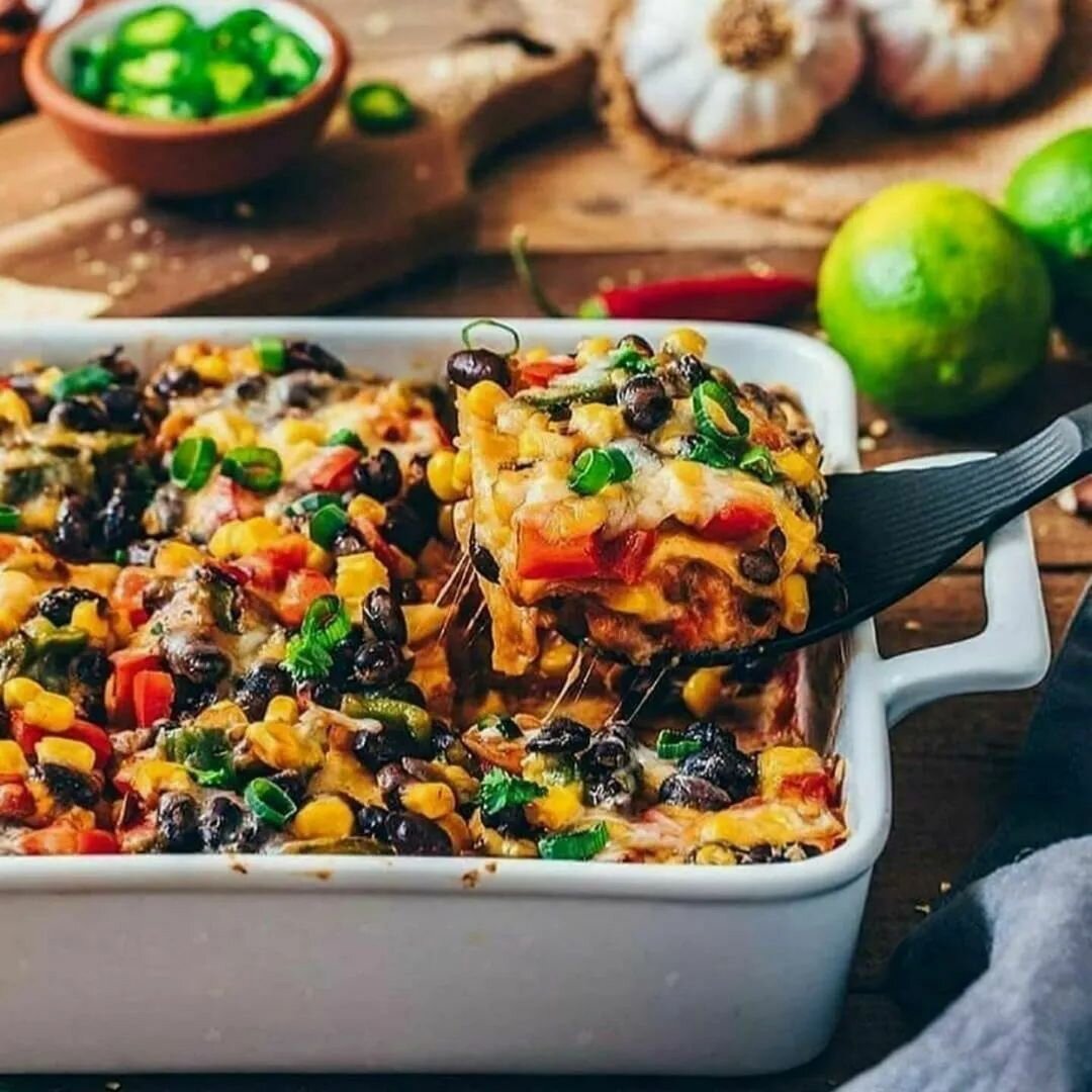 Мексиканская запеканка из тортильи (веганская лазанья)