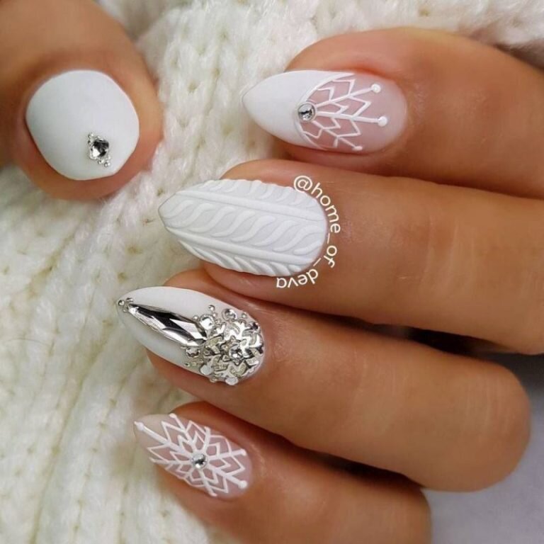 Новогодний дизайн ногтей: 50 стильных, ярких вариантов nail-арта