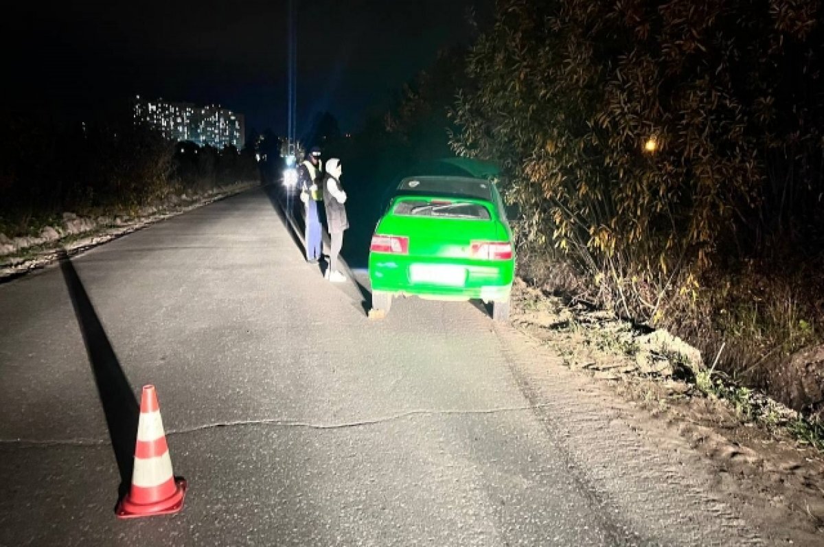    В Екатеринбурге автомобиль задавил лежащего мужчину