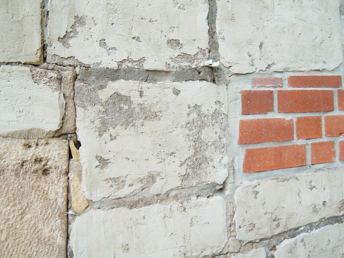 Ну вот, оползень около Северной башни, т. е. рядом с фуникулёром. Фото из репортажа с сайта NN.-11