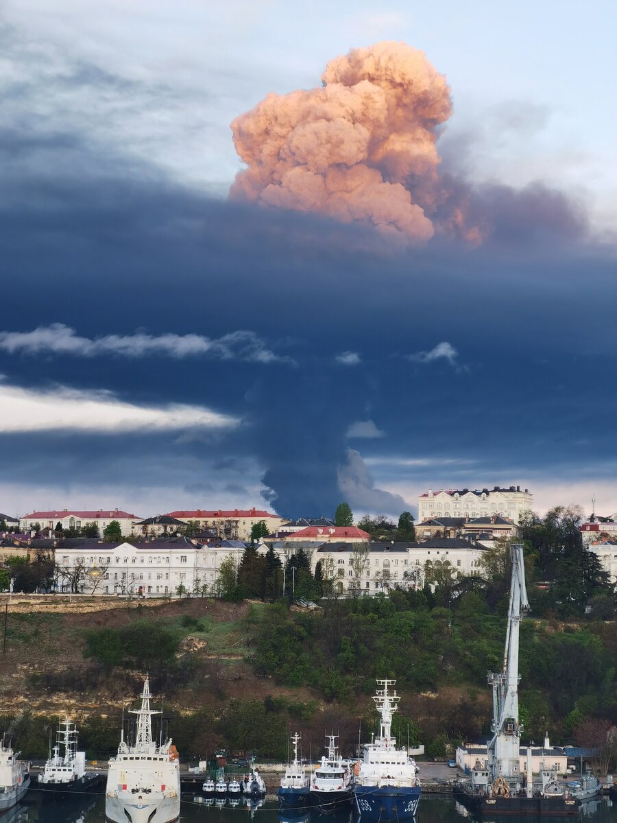 Вид из общежития филиала. Апрель 2023.