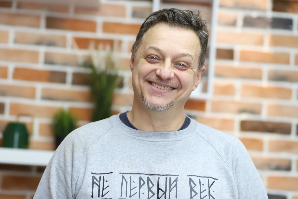 Семён Чайка в "Теле-радио-школе на Шабаловке". Фото из открытых источников.