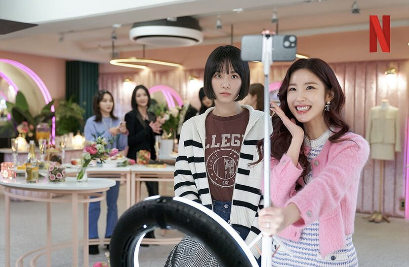 Кадр из дорамы «Знаменитость / Celebrity»