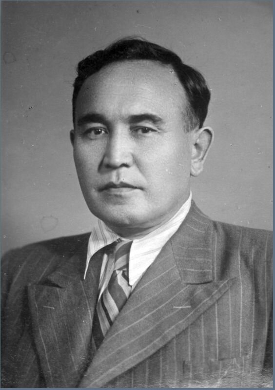 Сарсен Аманжолов, человек, перед научным подвигом которого я просто снимаю шляпу. Фото из интернета. 