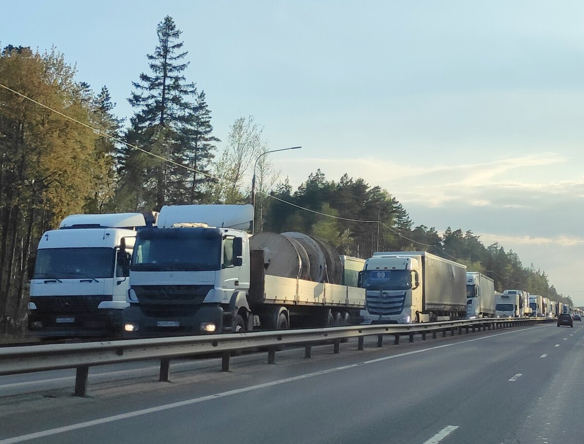 Благо, в этой пробке я не стоял!