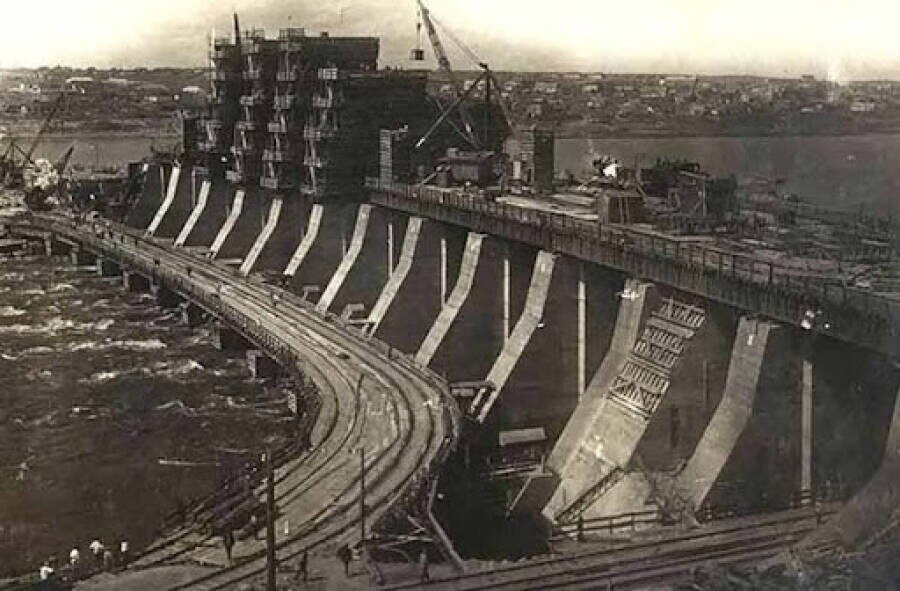 Введение Днепрогэса