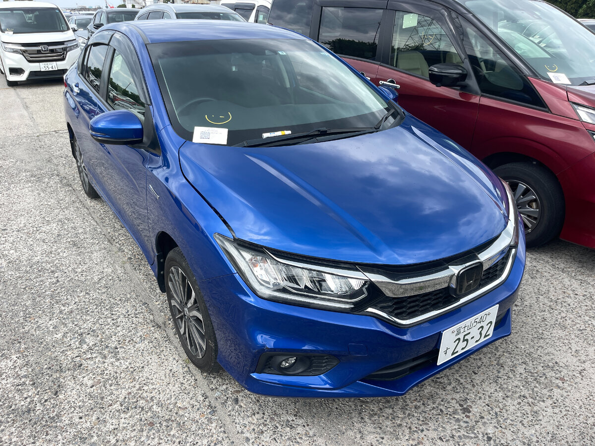 Honda Grace Hybrid