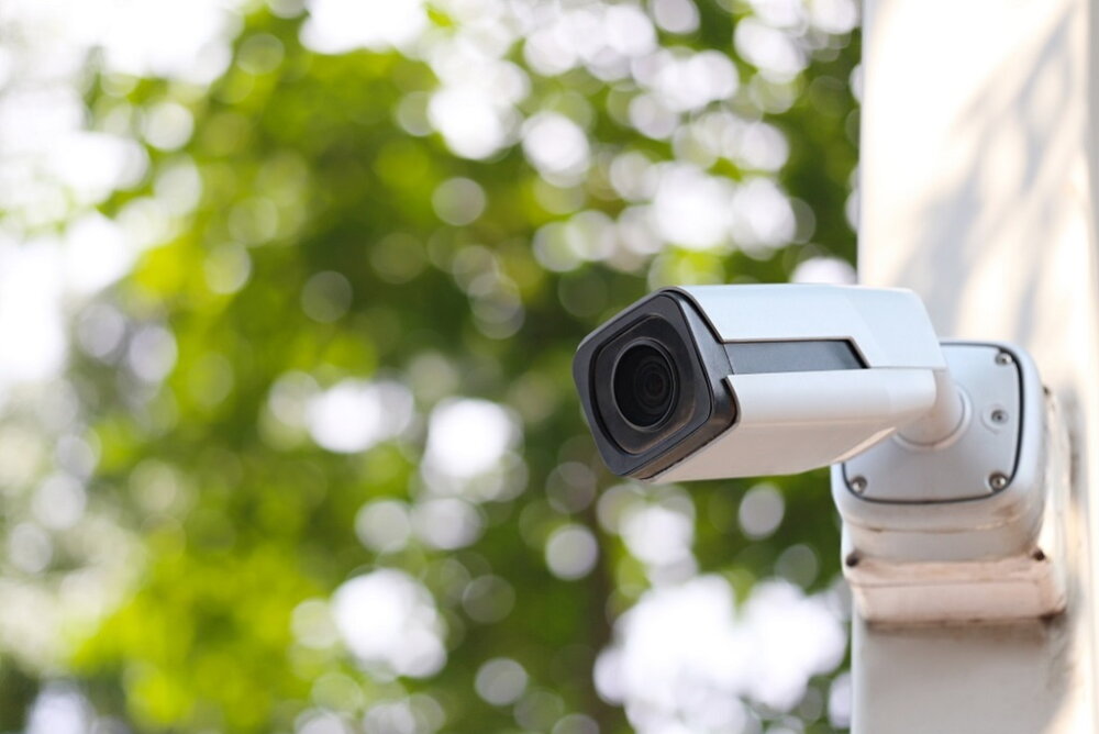 Уличная цилиндрическая видеокамера.