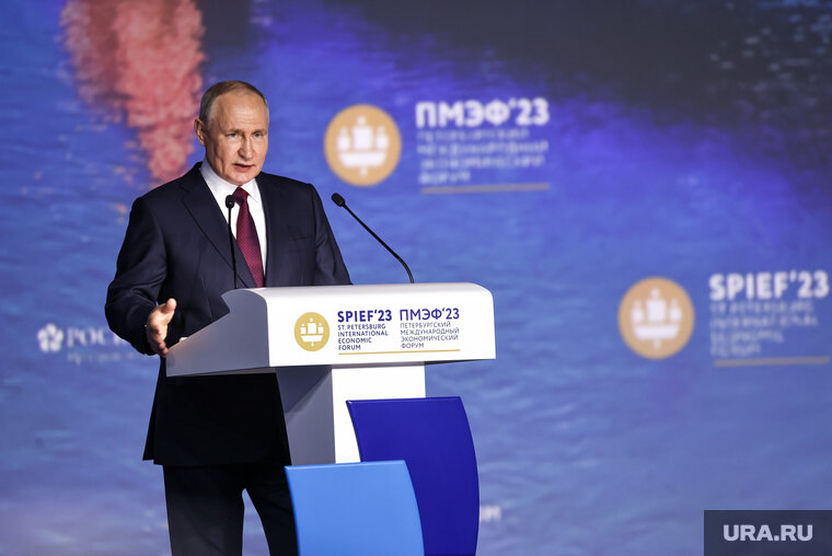    У России есть возможность изучать западную военную технику, заявил Владимир Путин