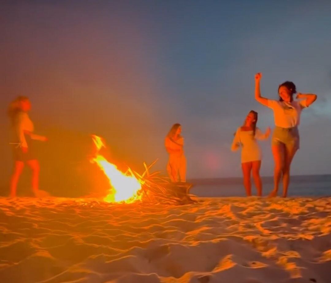 Танцы с огнем на туре ретрита