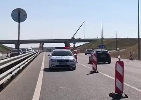    В Крыму перекрыта трасса «Таврида» из-за пожара на складе боеприпасов