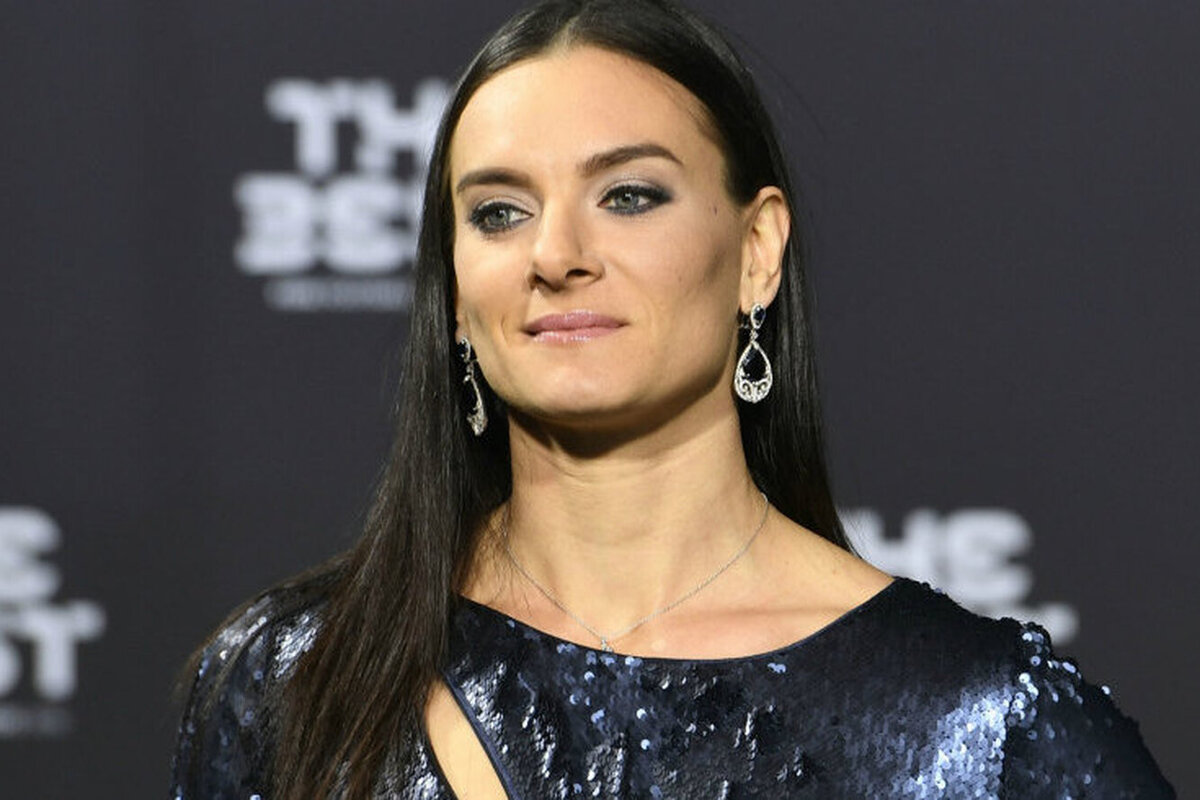Елена Исинбаева Афины 2004