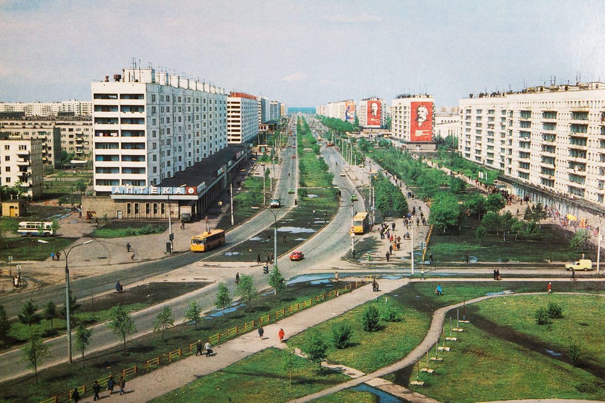 Комсомольский проспект - 1980-е гг.
