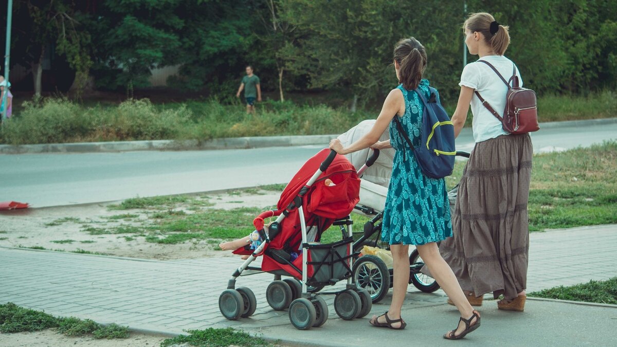     Комитет нижегородского Заксобрания по соцвопросам 19 июля поддержал идею башкирского Госсобрания о внесении изменений в ФЗ «О защите детей от информации, причиняющей вред их здоровью и развитию», касающихся введения запрета пропаганды идеологии «чайлдфри». Об этом передает пресс-служба ведомства.