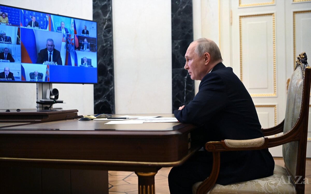 Владимир Путин на совещании с членами Совбеза РФ. Фото: russian.rt