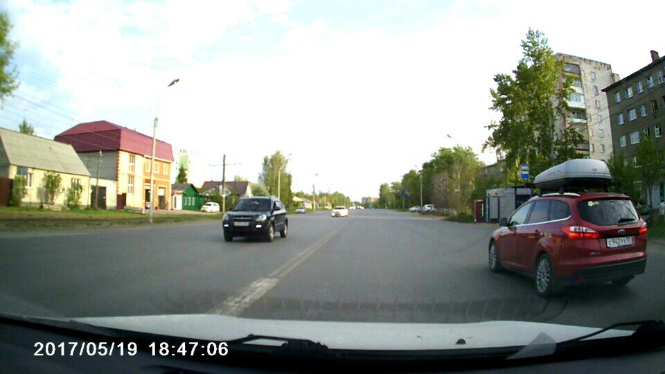 19 May 2017 12:36товар шел не долго. упаковка была помятая немного но не страшно. качество соответствует стоимости товара. номера в движении не читаются. в солнечный день картинка не акти, как и в дождь. ночью не проверял ещё. все фото были сделаны в стоячем положение. хз это мой первый видеорегистратор мне норм.LeftRight