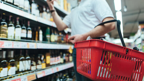    "Пятёрочки" в Петербурге возобновили продажу алкоголя Дарья Смирнова