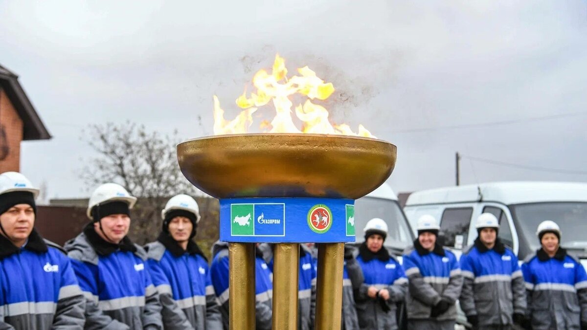     За 2 года реализации программы социальной догазификации в Российской Федерации на подключение было заключено уже 915 тысяч договоров.