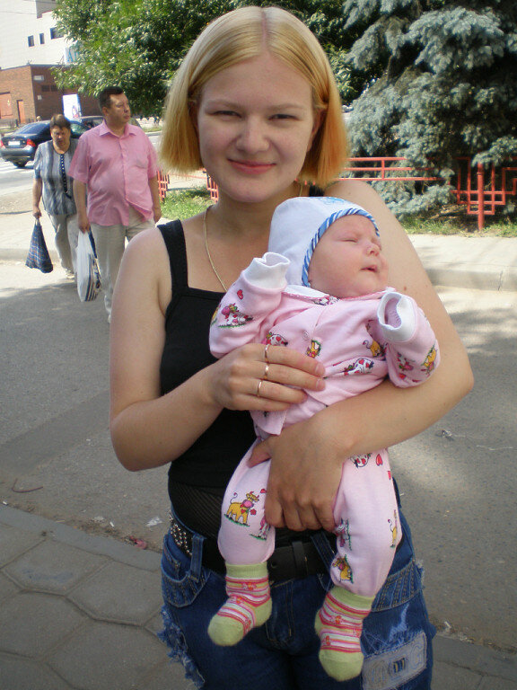 Через пол года я не выдержала и снова покрасилась в чёрный цвет😊. 