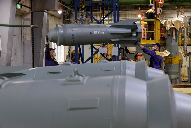    Российские планирующие бомбы являются самым большим страхом ВСУ, заявил украинский солдат Александр Солонько