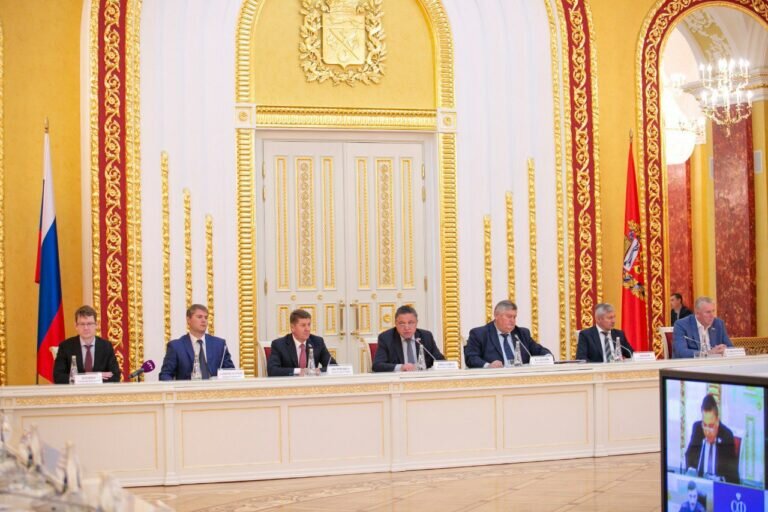    В Оренбурге прошло выездное заседание Комитета Совета Федерации Марина Шарт